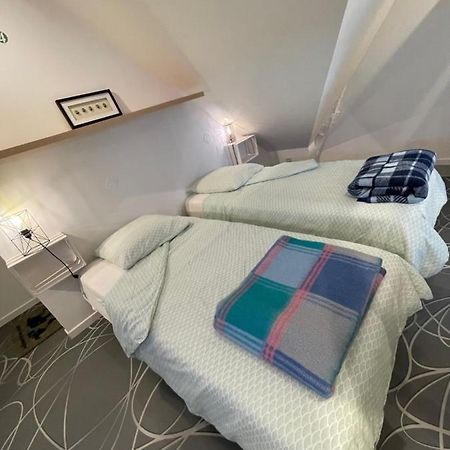 Apartament Duplex Beaumont-sur-Sarthe Zewnętrze zdjęcie